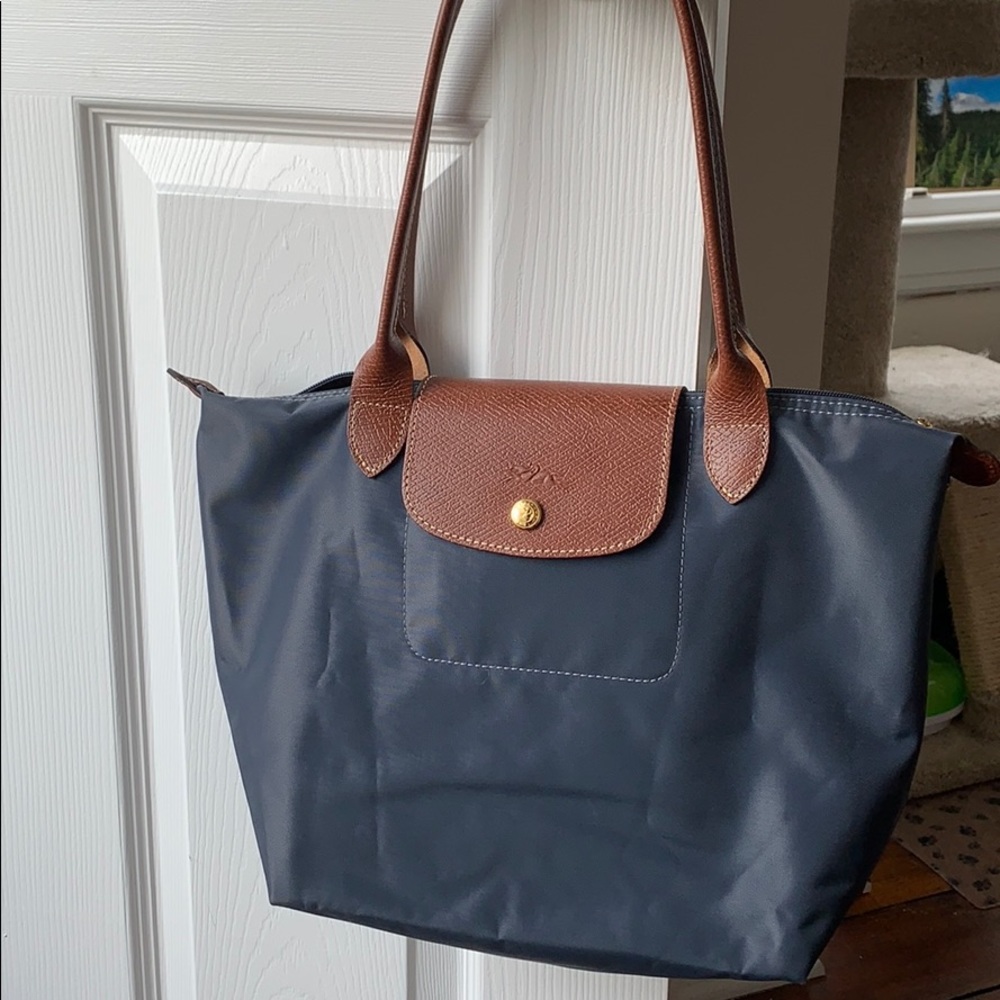 NWOT Longchamp grey medium tote!
